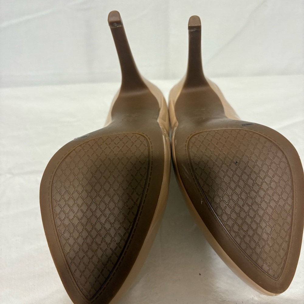 NWT Jessica Simpson Parisah Platform Pumps in a nude patent leather finish - Picture 9 of 11